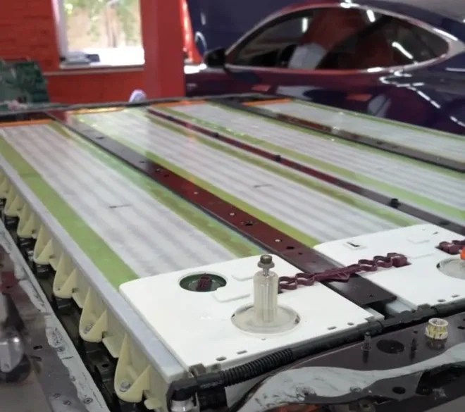 Ремонт акумуляторів Tesla