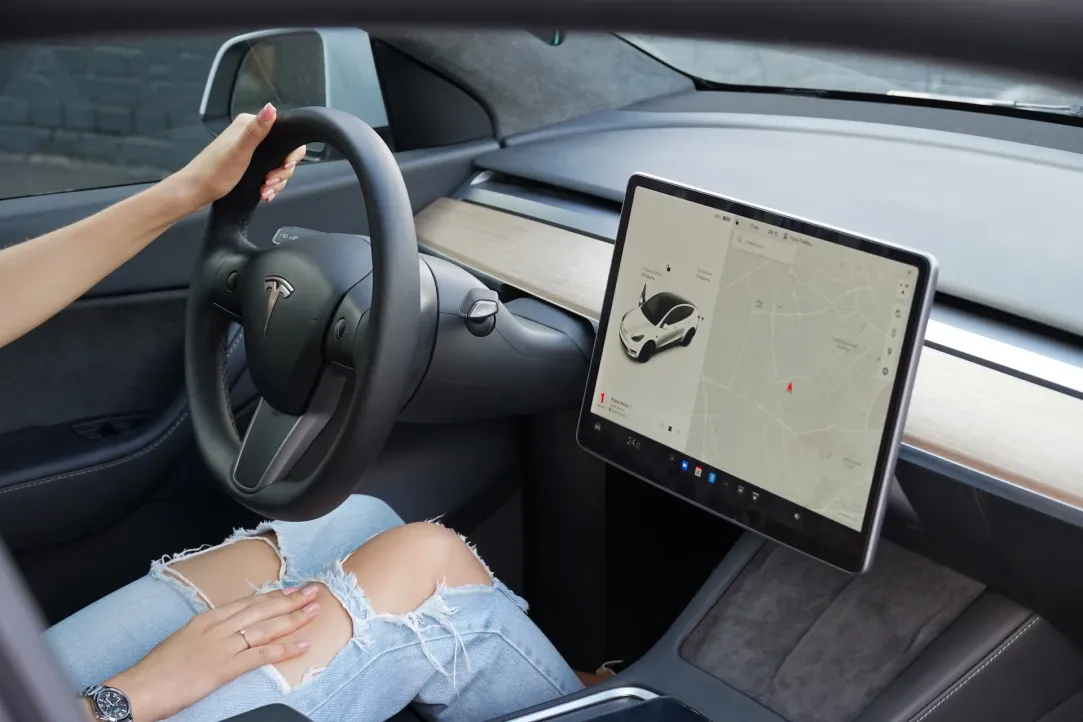 Пройдіть безкоштовний тест-драйв <br> Tesla model s