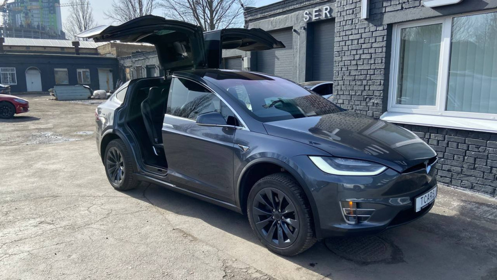 Tesla Model Х AP 2.0 90 2016  Фото №16