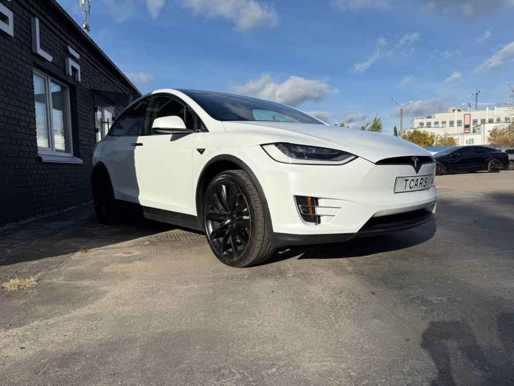 Tesla Mode X Long Range plus 2020 3 AP  Фото №10