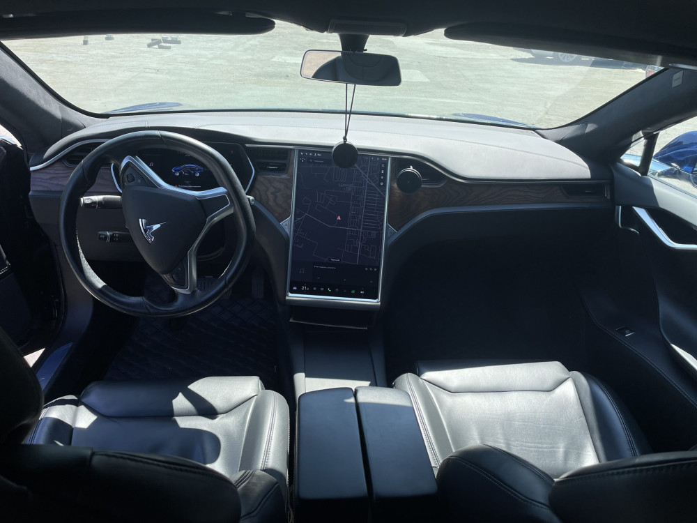 Tesla Model S AP 2.0 75 2017  Фото №10