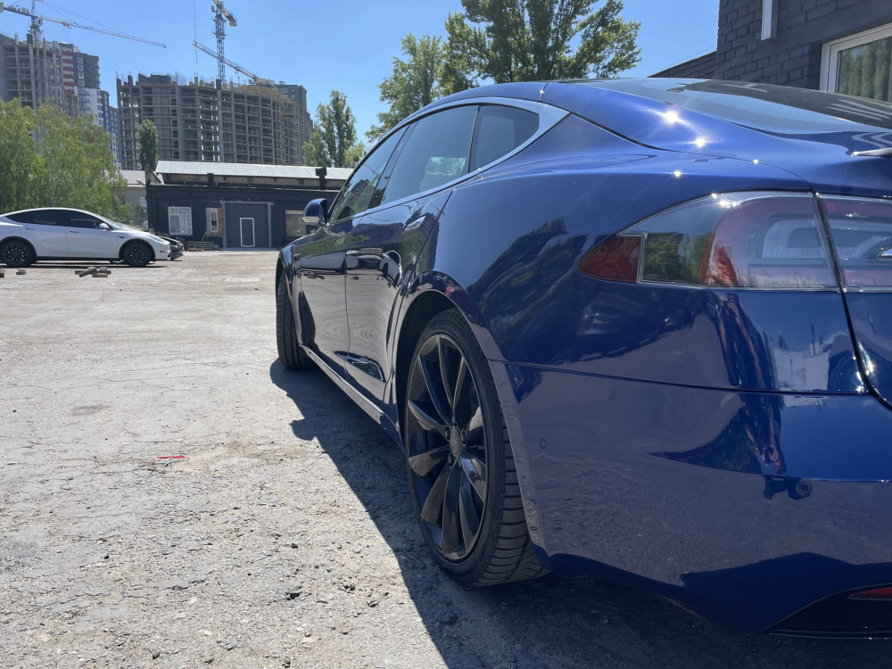 Tesla Model S AP 2.0 75 2017  Фото №4