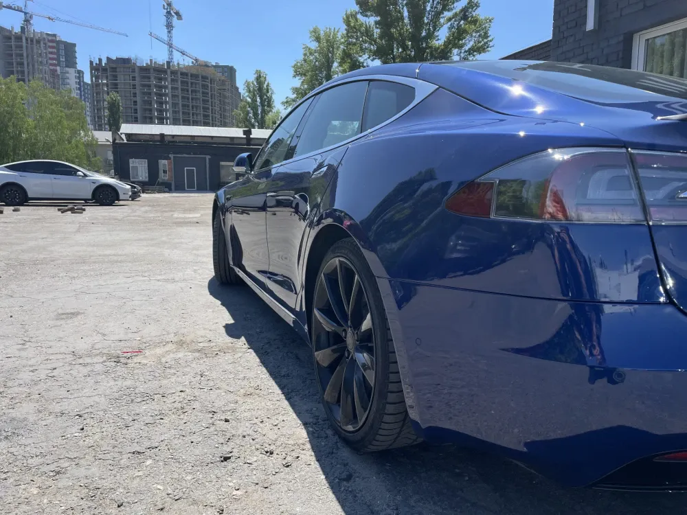 Tesla Model S AP 2.0 75 2017  Фото №4