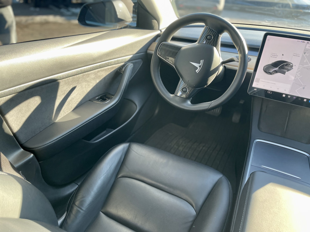 Tesla Model 3  Standard Plus 2020  Фото №11