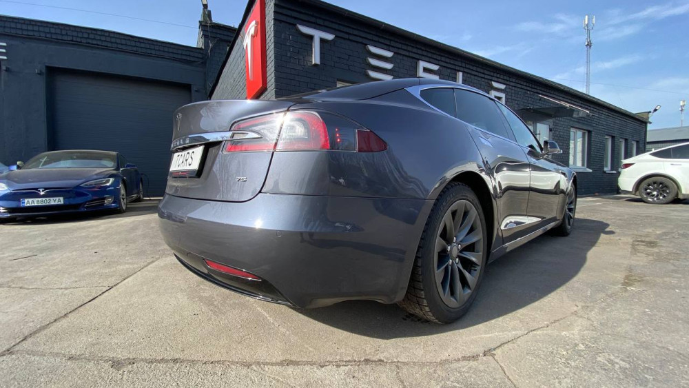 Tesla Model S AP 2.0 75 2016  Фото №19
