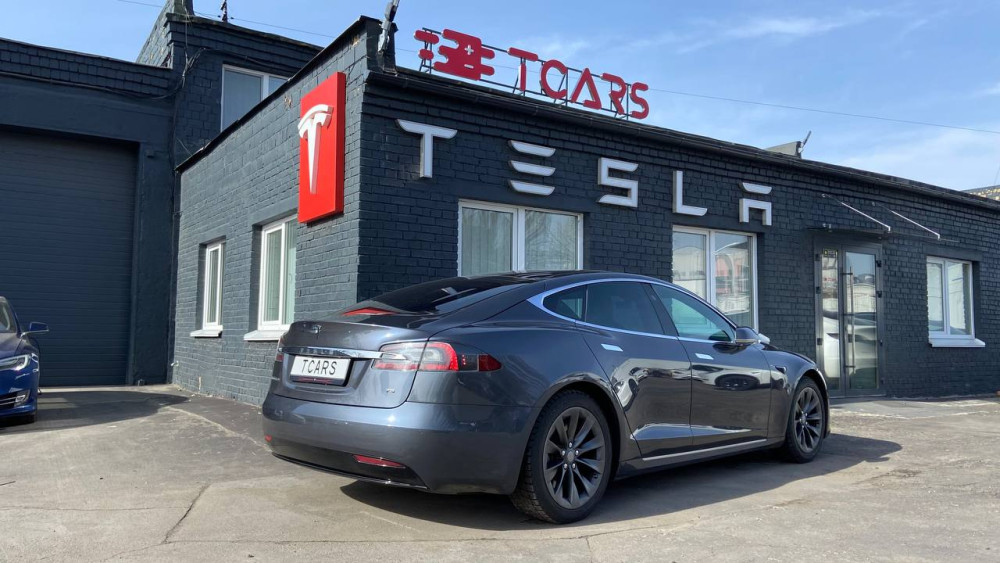 Tesla Model S AP 2.0 75 2016  Фото №17