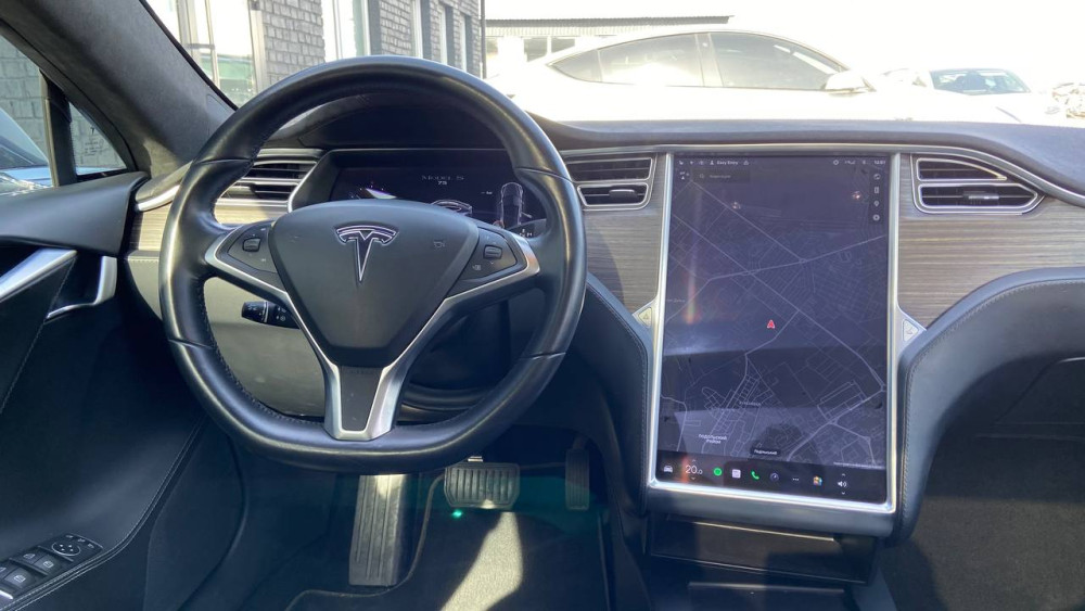 Tesla Model S AP 2.0 75 2016  Фото №23