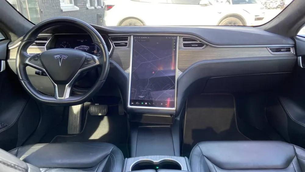 Tesla Model S AP 2.0 75 2016  Фото №22