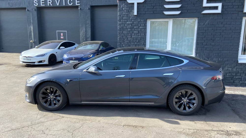Tesla Model S AP 2.0 75 2016  Фото №8