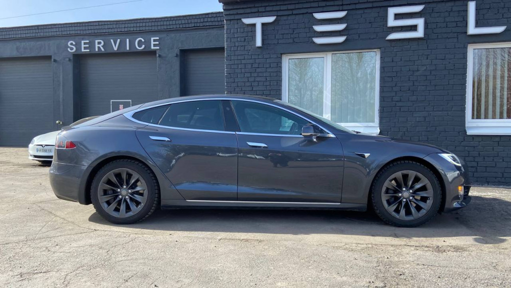 Tesla Model S AP 2.0 75 2016  Фото №14