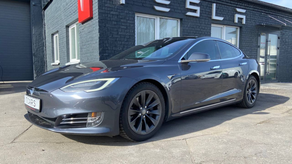 Tesla Model S AP 2.0 75 2016  Фото №3