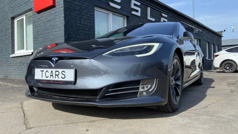Tesla Model S AP 2.0 75 2016  Фото №6