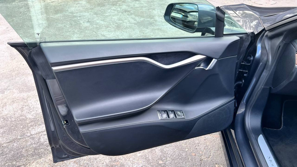 Tesla Mode S 2019 DM SR  Фото №16