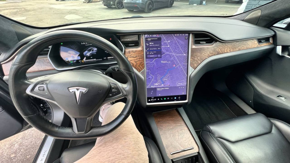 Tesla Mode S 2019 DM SR  Фото №19