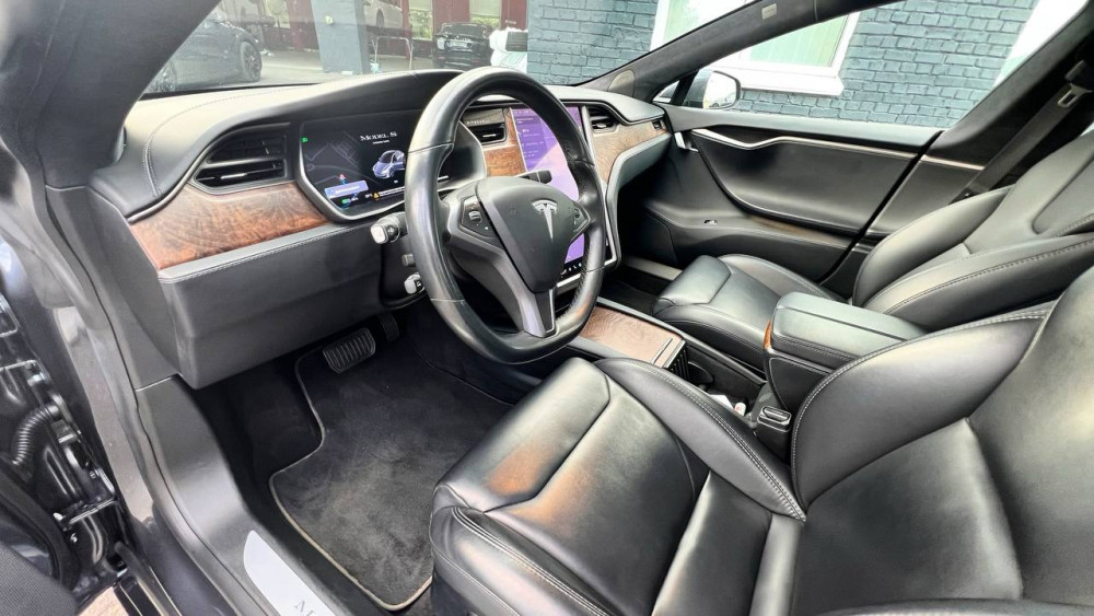 Tesla Mode S 2019 DM SR  Фото №17
