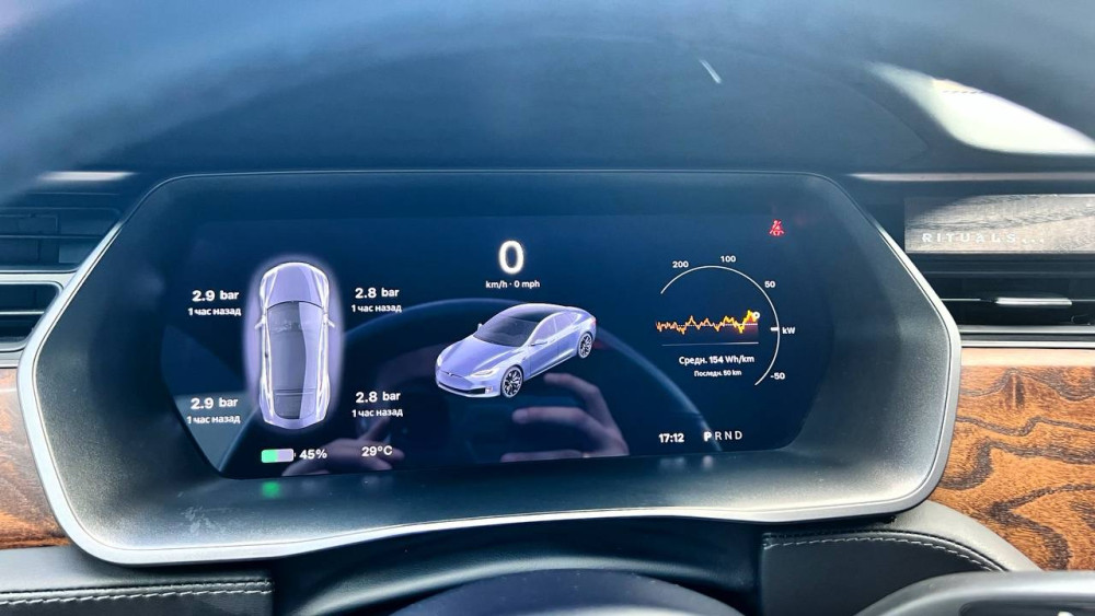 Tesla Mode S 2019 DM SR  Фото №36